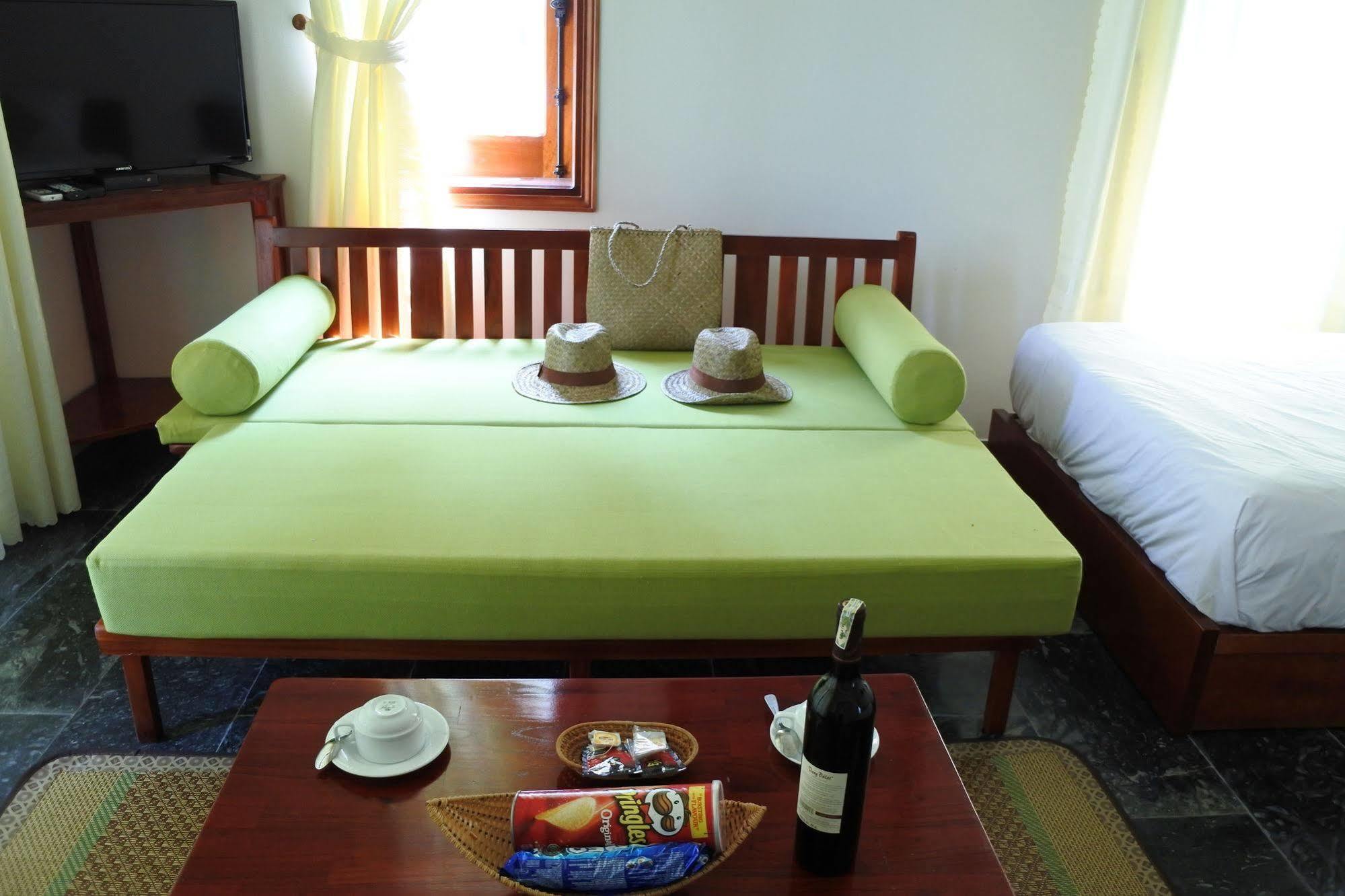 Hoi An Osaka Riverside Villa & Spa Bagian luar foto