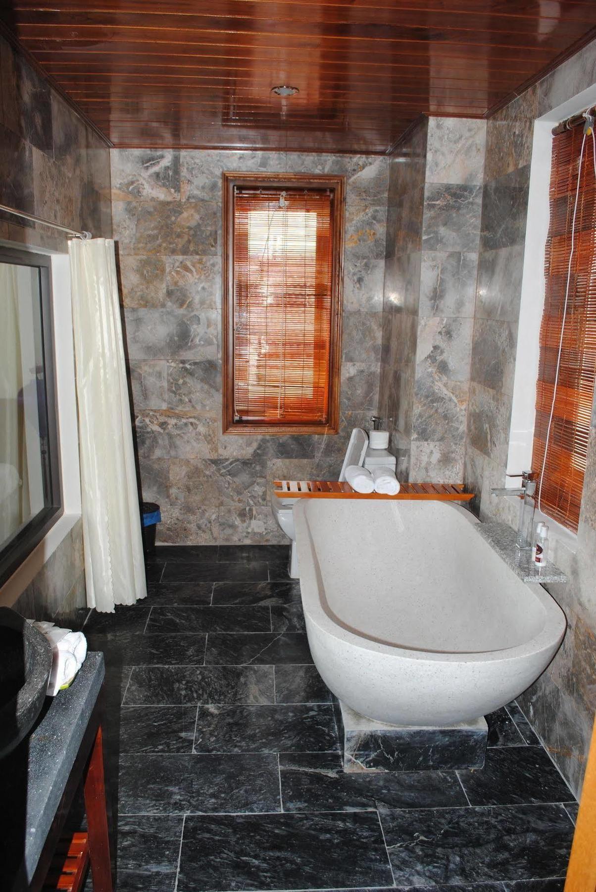 Hoi An Osaka Riverside Villa & Spa Bagian luar foto